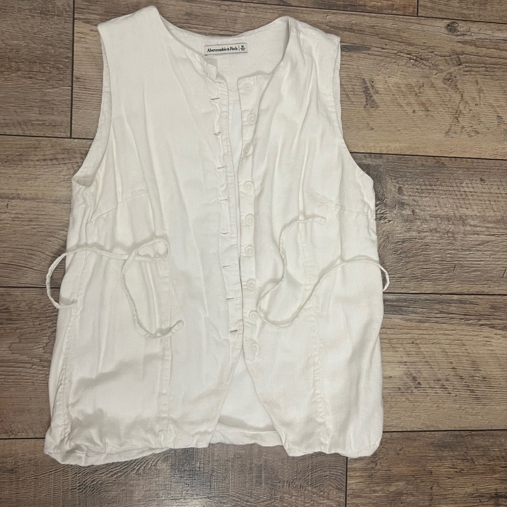 Abercrombie & Fitch Mara Linen-Blend Button Through Vest